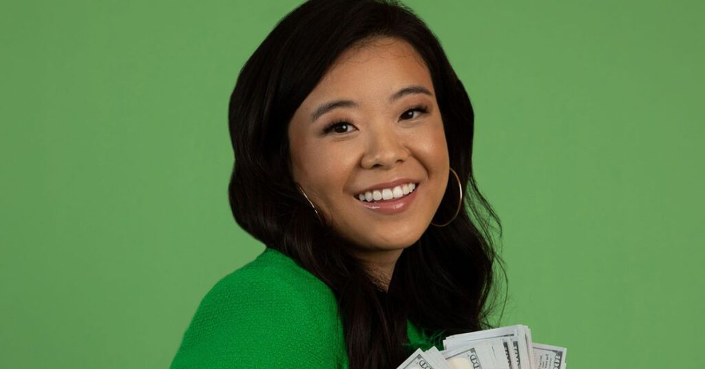 What is Vivian Tu’s Net Worth?